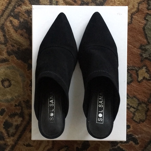 UO Black Suede Mule kitten heels - size 37 - Picture 2 of 5